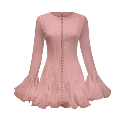 Anaïs'in yarı transparan kloş mini elbisesi