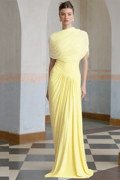 Sarı Catherine asimetrik pilili maxi elbise