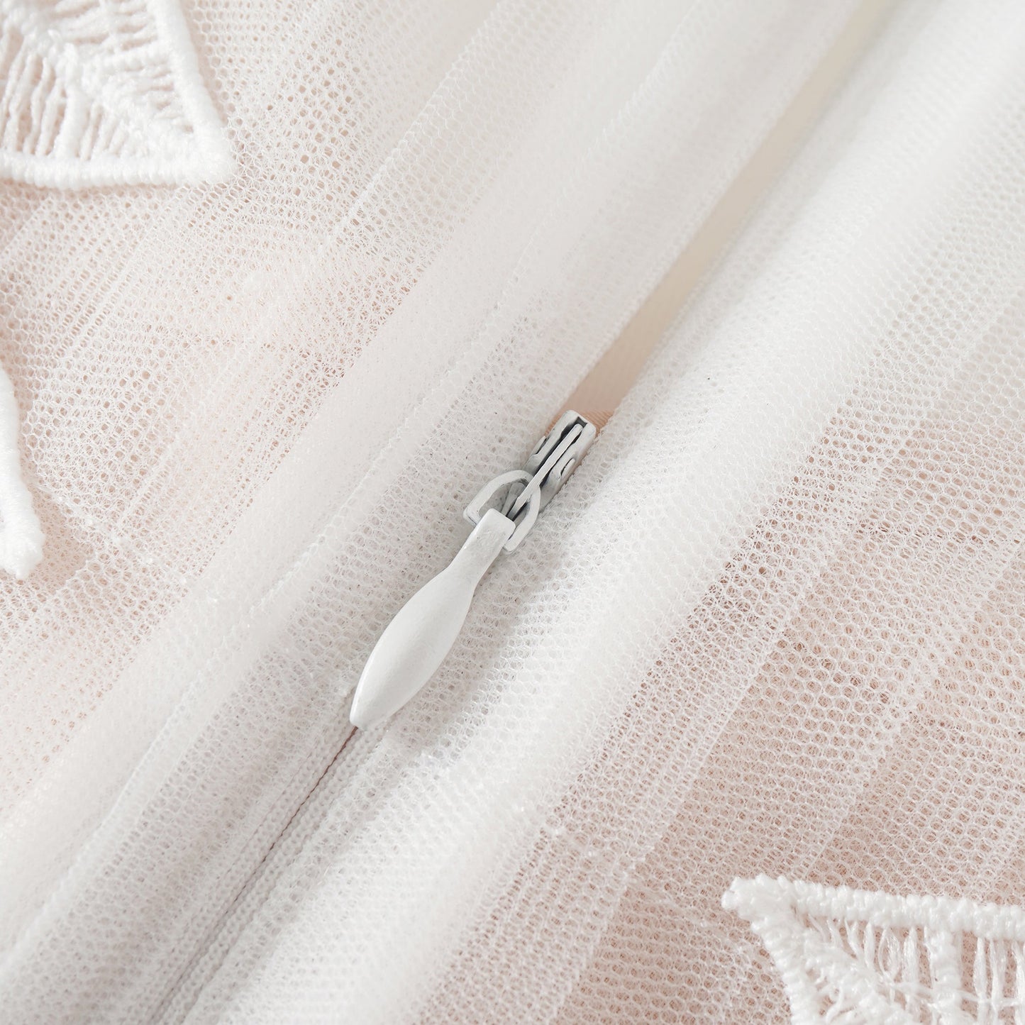 Annabelle Çiçek Aplikeli Tül Midi Elbise