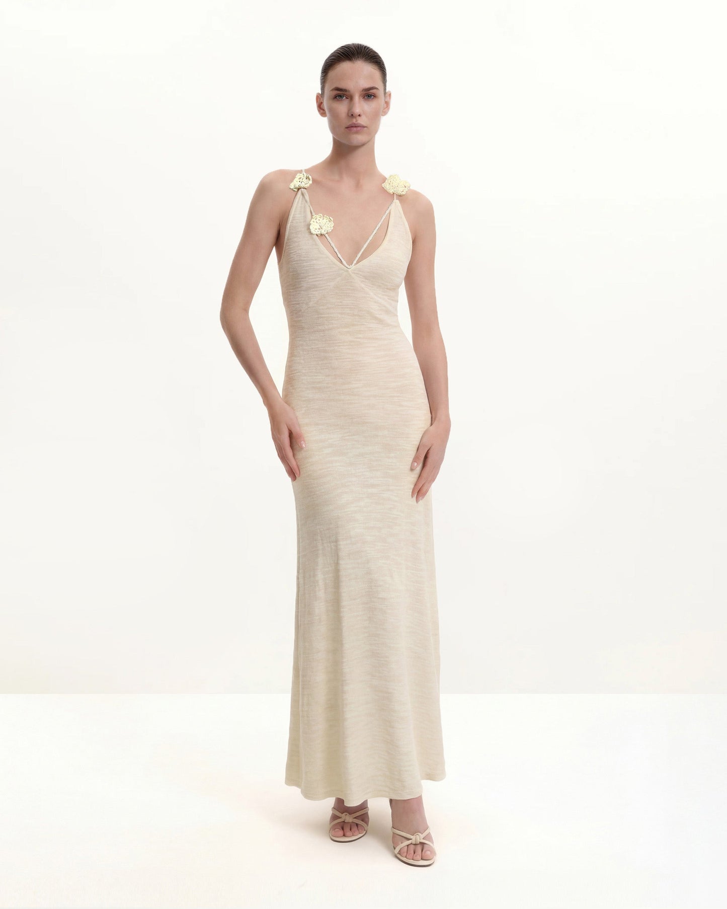 Dokulu Triko Halter Yaka Maxi Elbise - Krem