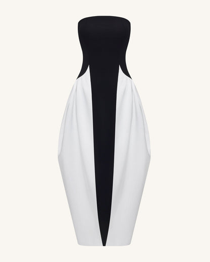 Tek Renk Panelli Straplez (Askısız) Sculptural Maxi Elbise - Siyah