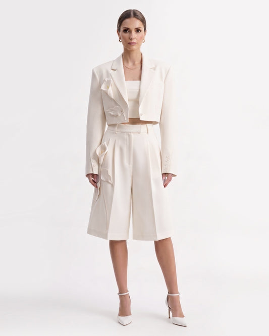 Çiçek Desenli Aplikeli Crop (Kısa Kesim) Blazer Ceket - Beyaz