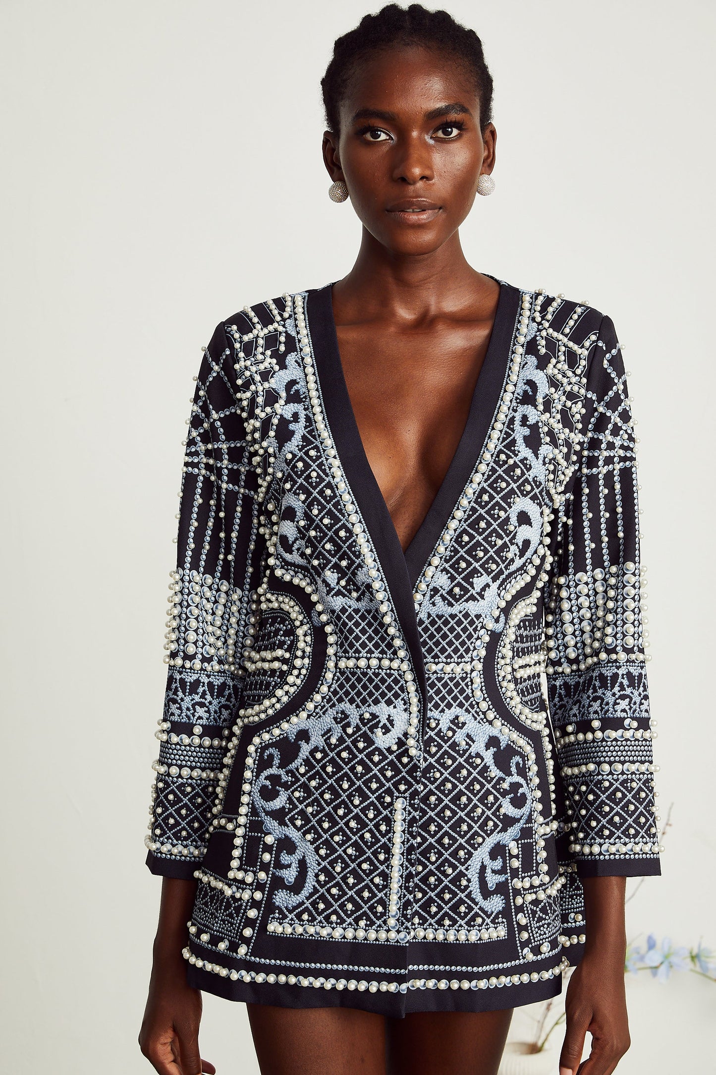 Catherine desenli V yaka blazer elbise