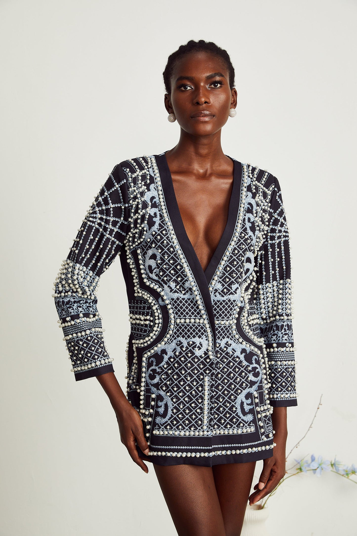 Catherine desenli V yaka blazer elbise