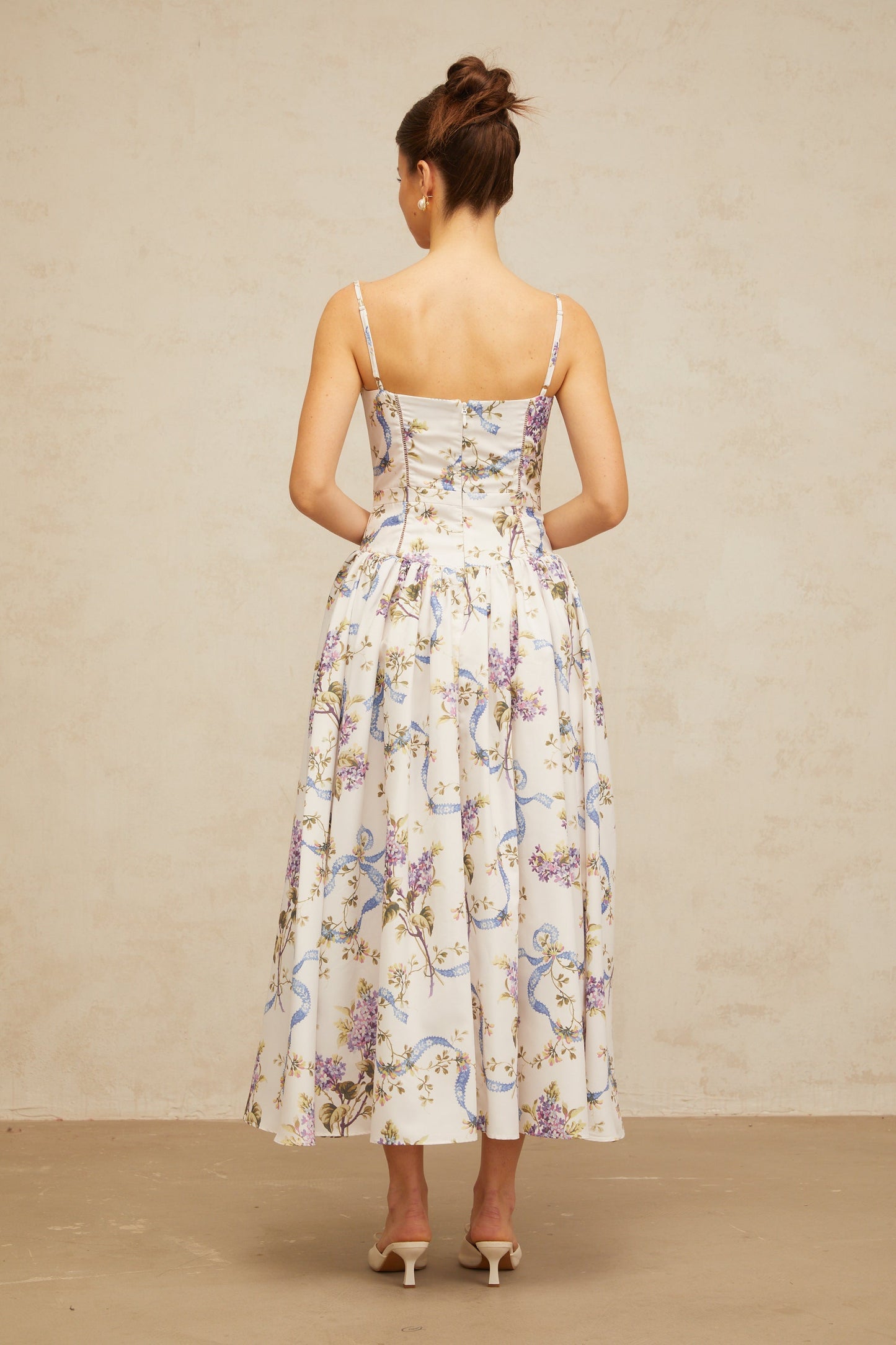 Beyaz Fleur çiçek desenli midi elbise