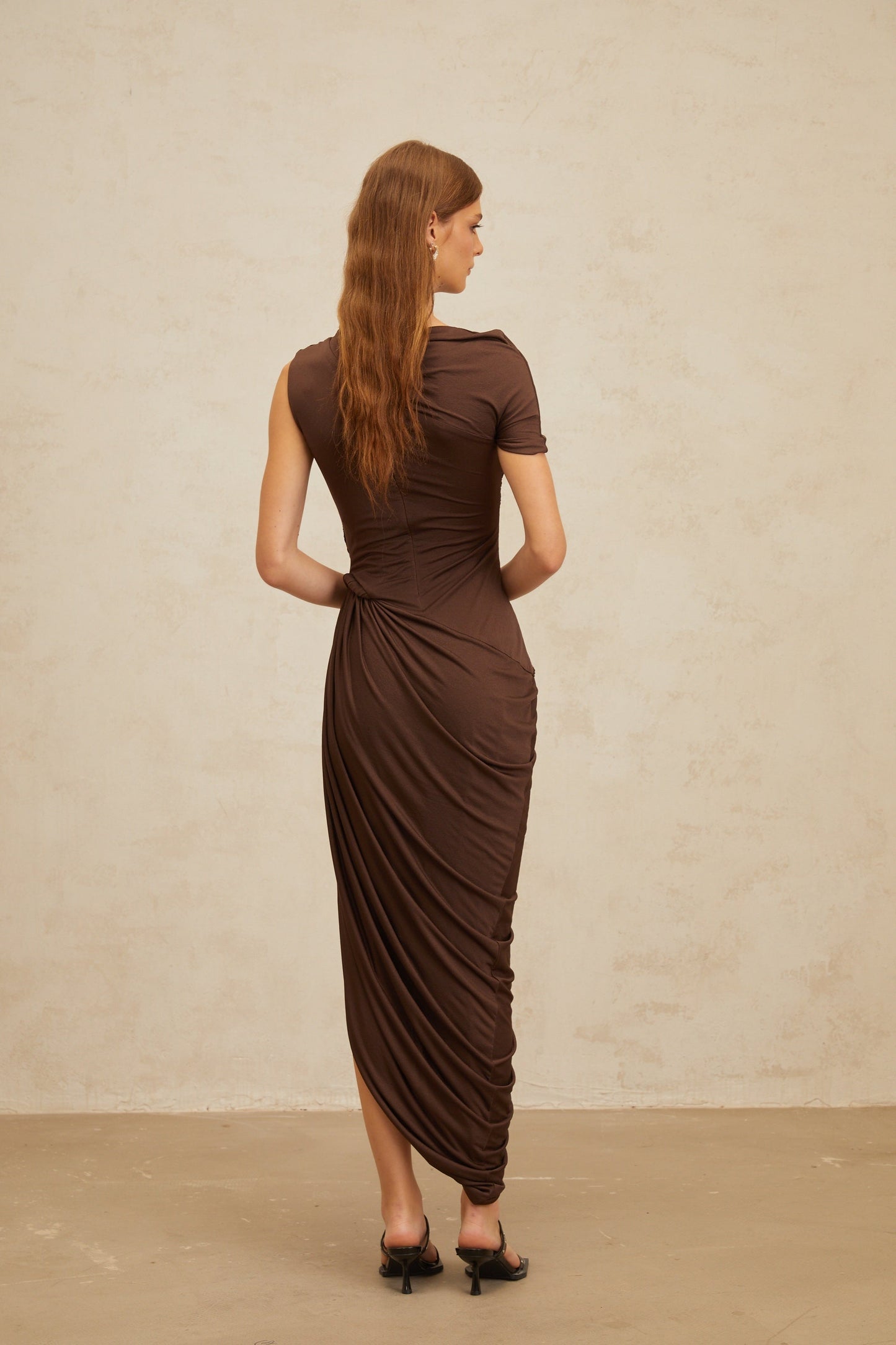 Prune Brown Night Out Asimetrik Dantelli Midi Elbise