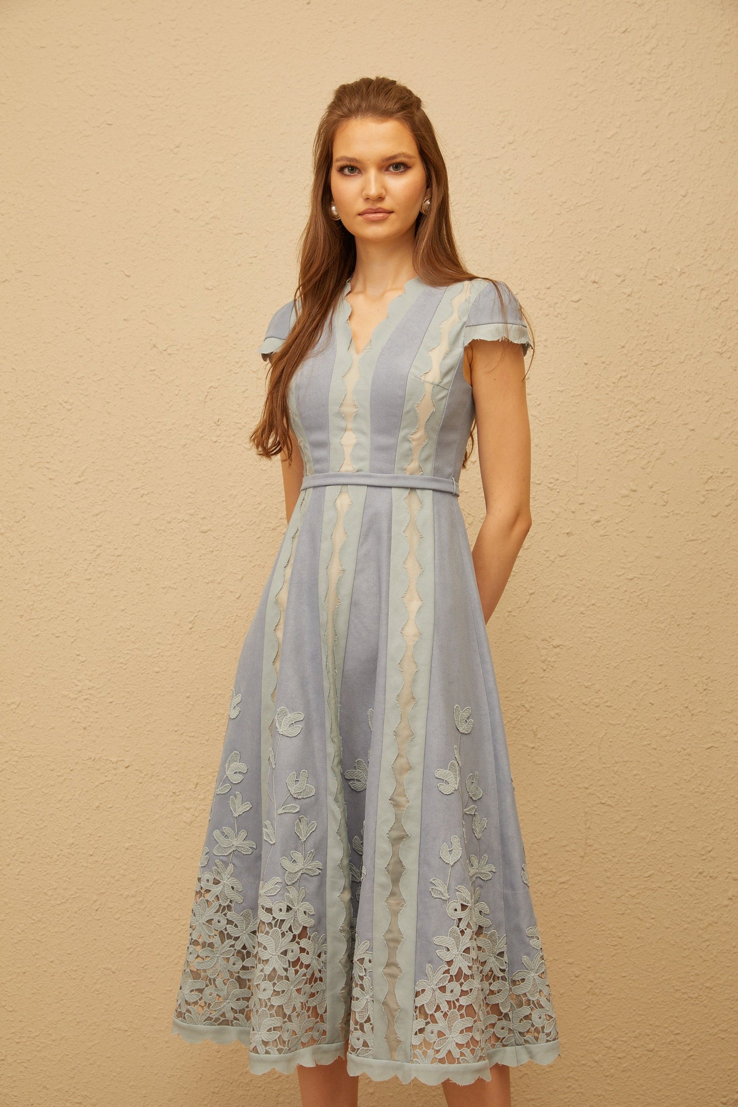 Amália Blue Scalloped Floral Embroidered Midi Dress