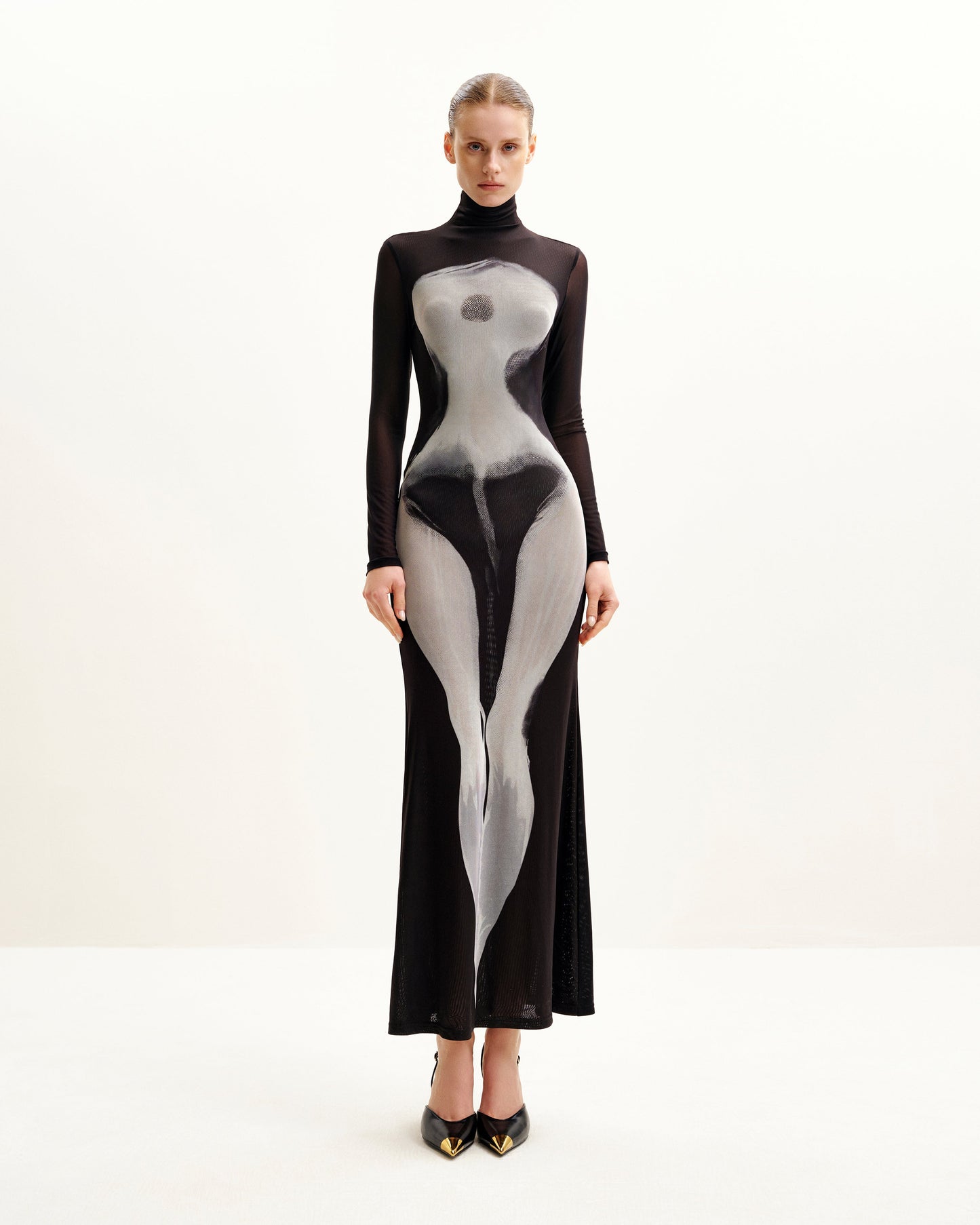 Eva Body Desenli File Elbise - Siyah ve Beyaz