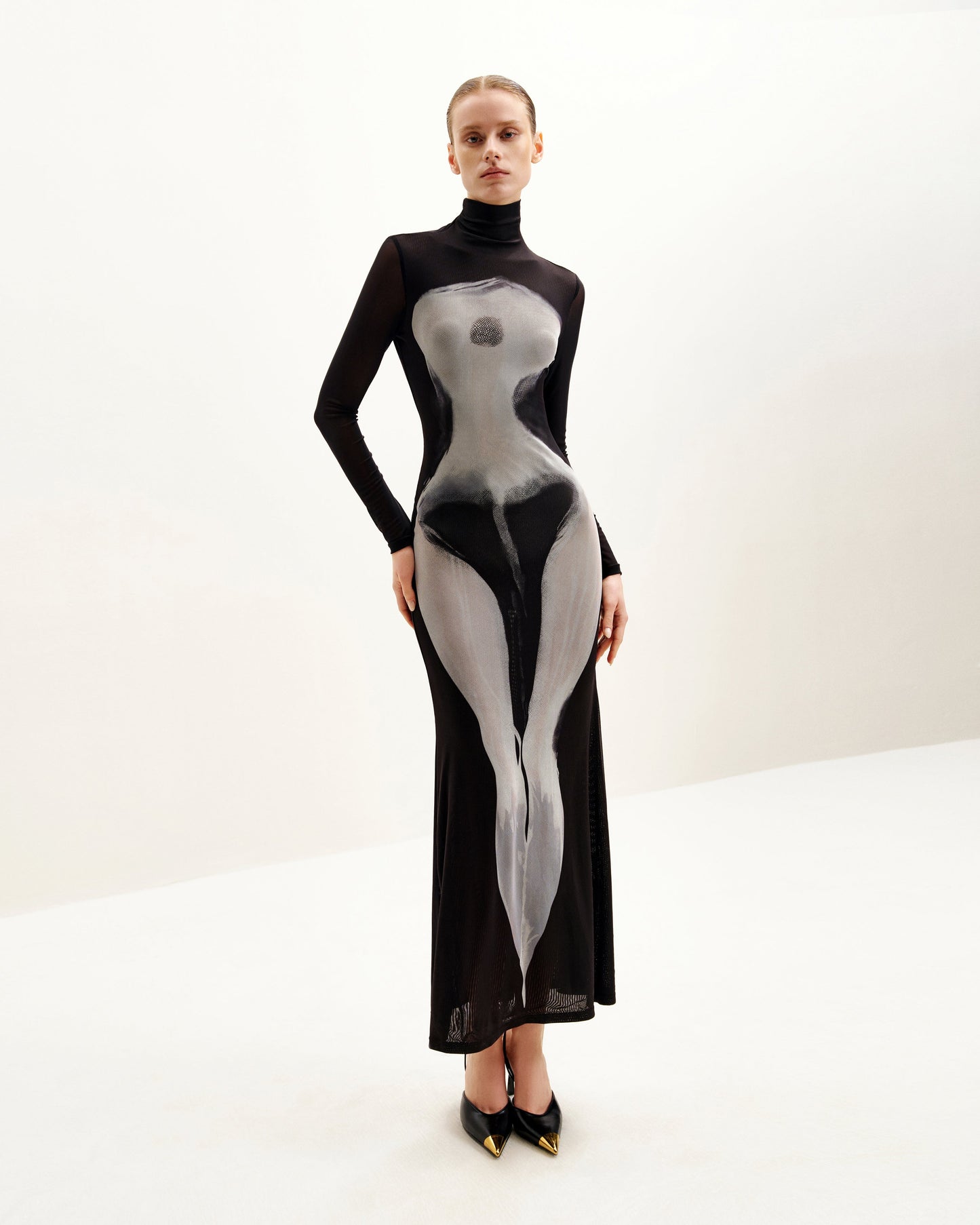 Eva Body Desenli File Elbise - Siyah ve Beyaz