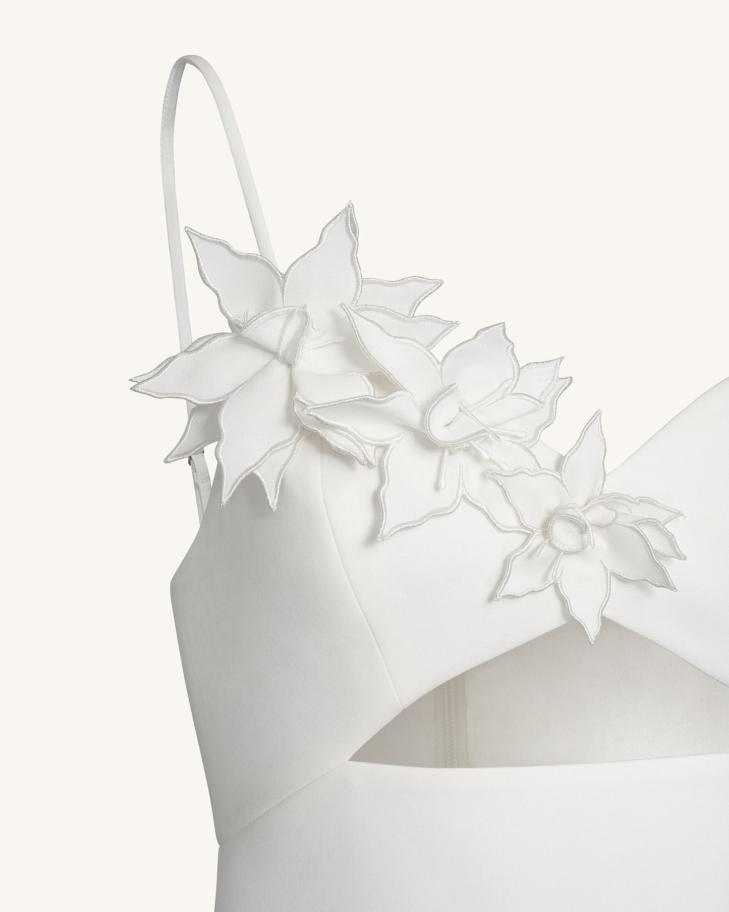 Bloom-Cut Contour Elbise - Beyaz