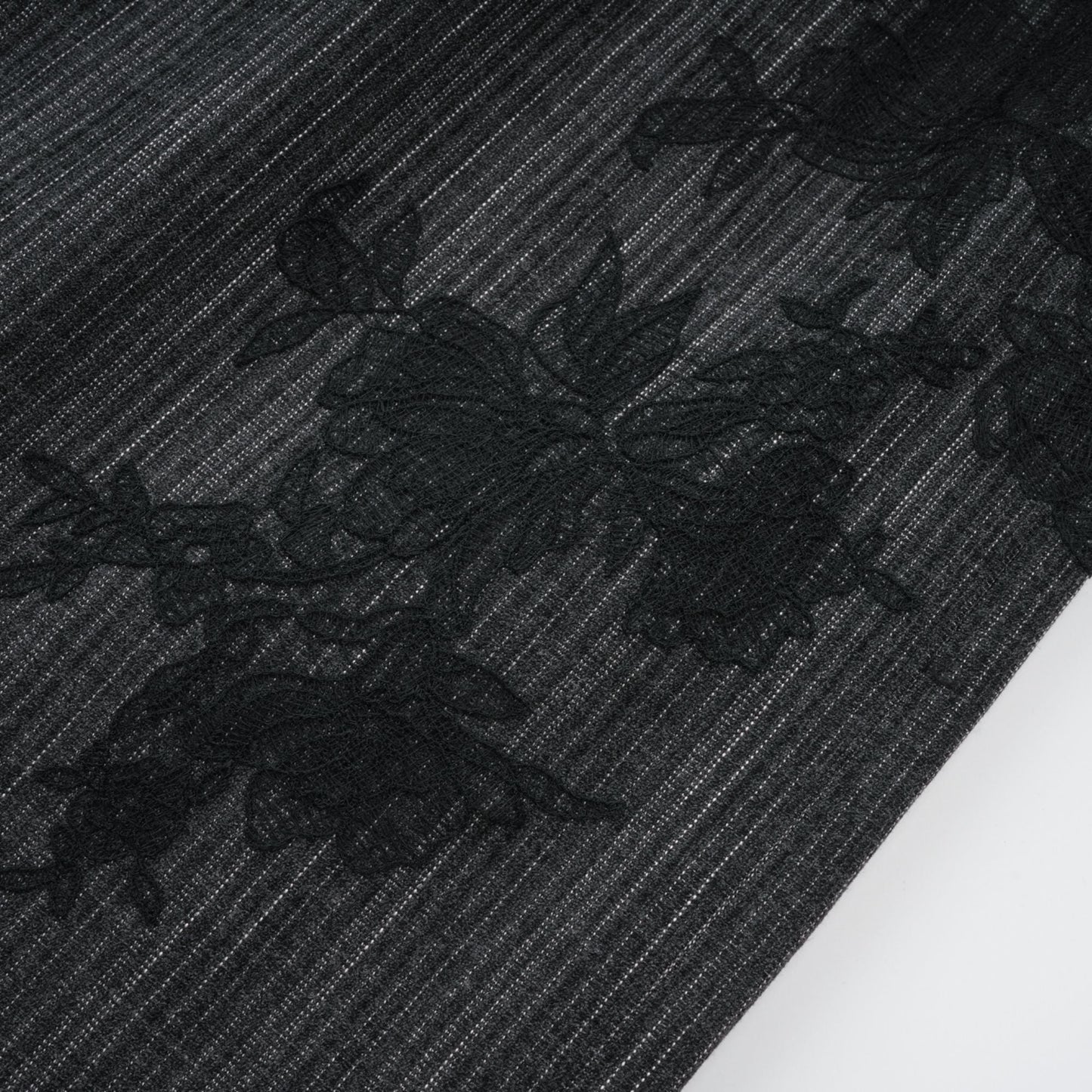Sidonie Gri Çiçek Aplikeli Çizgili Blazer ve Etek Takım