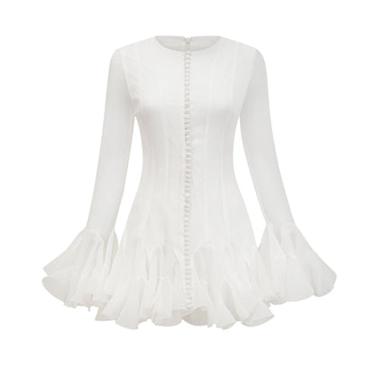Anaïs'in yarı transparan kloş mini elbisesi