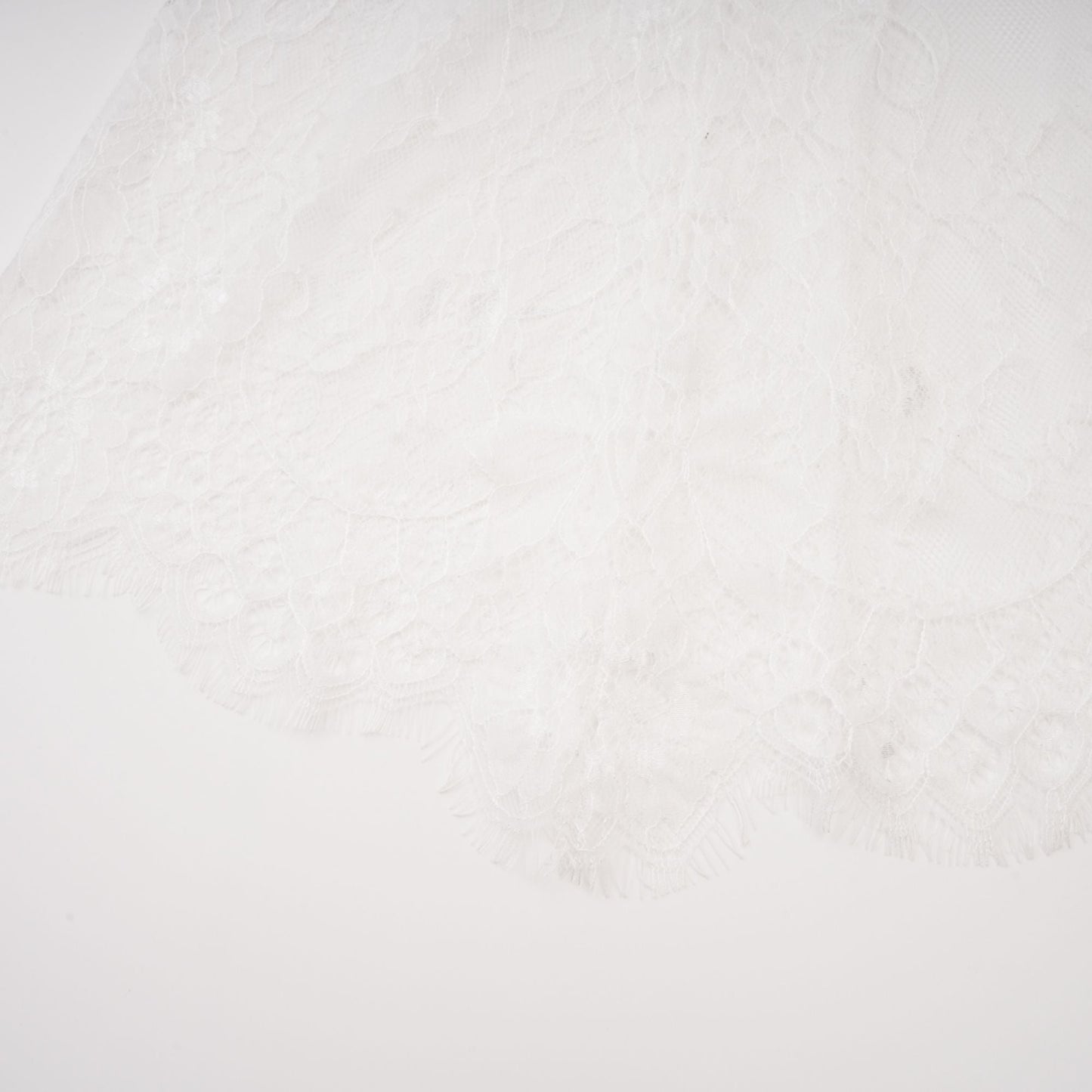 Adélise White Blazer & Lace Skirt Set