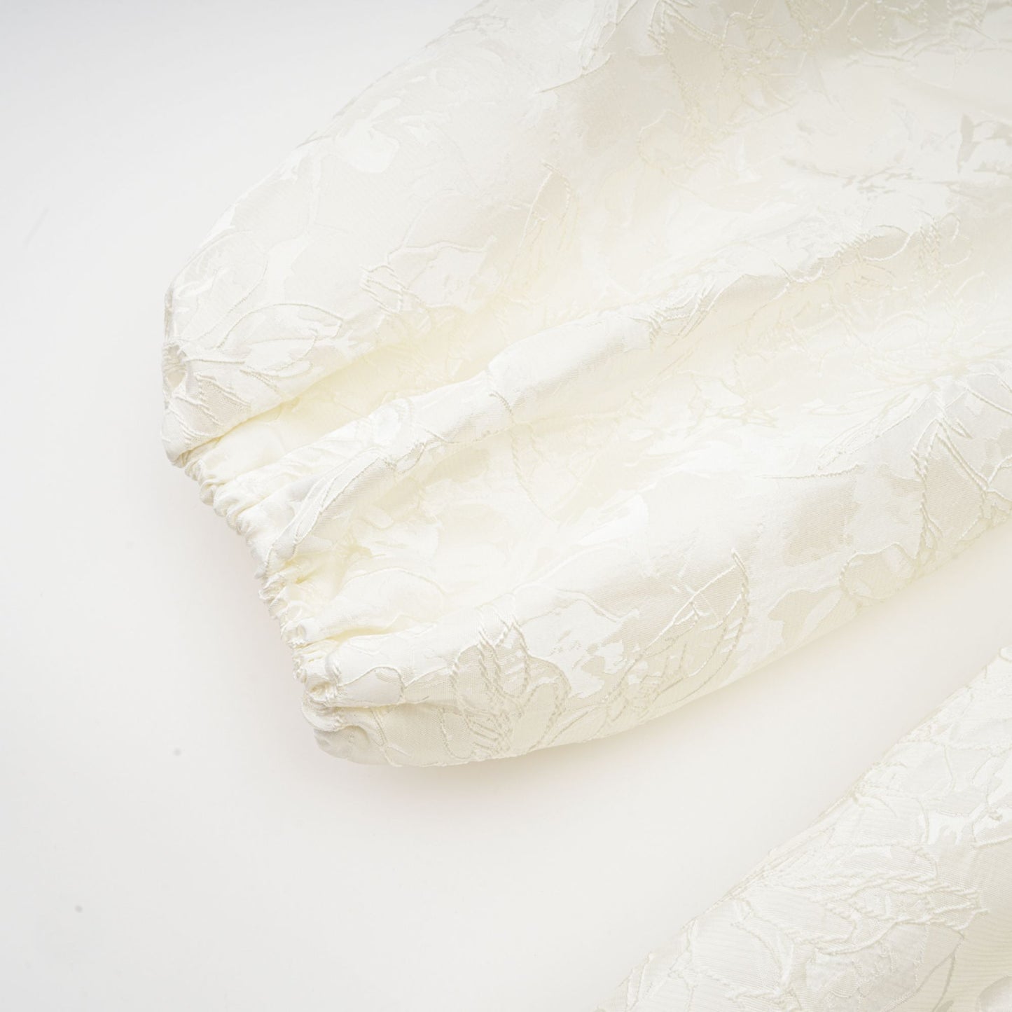 Colette beyaz jakarlı katlı mini elbise