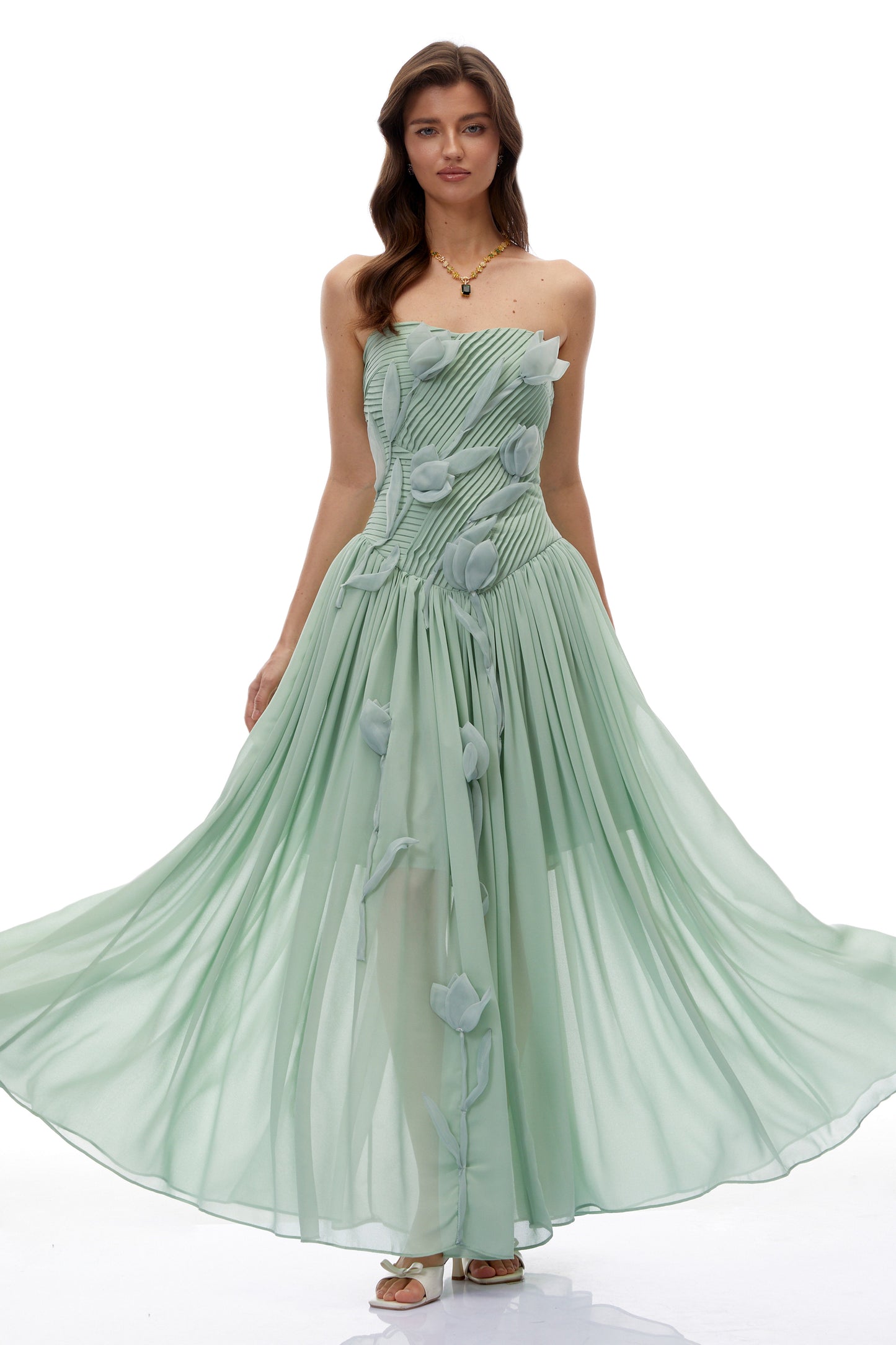 Delphine Yeşili Dantelli 3D Çiçekli Maxi Elbise