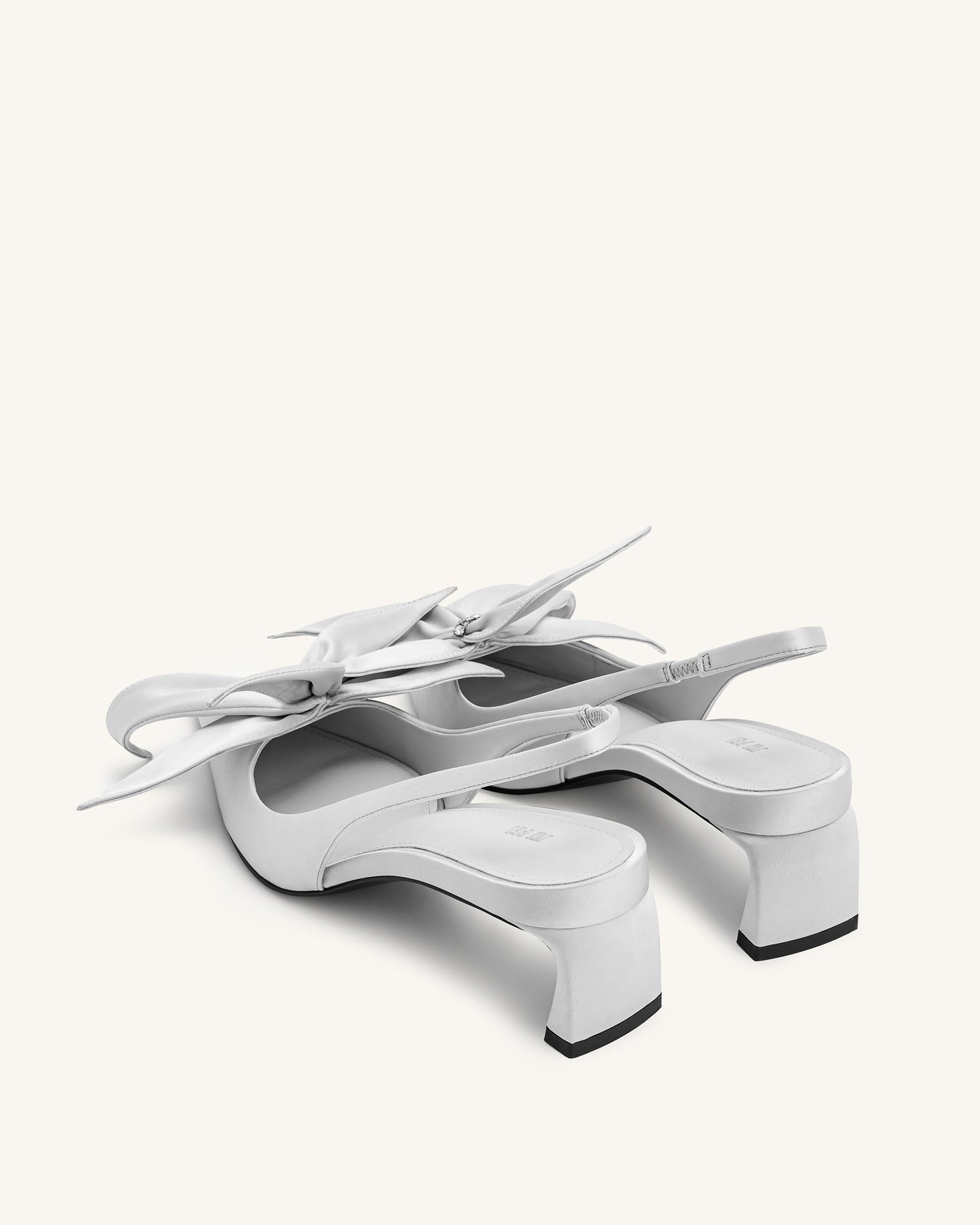 Queena Çiçek Desenli Aplikeli Arkası Açık (Slingback) Topuklu Ayakkabı (Pumps) - Gümüş