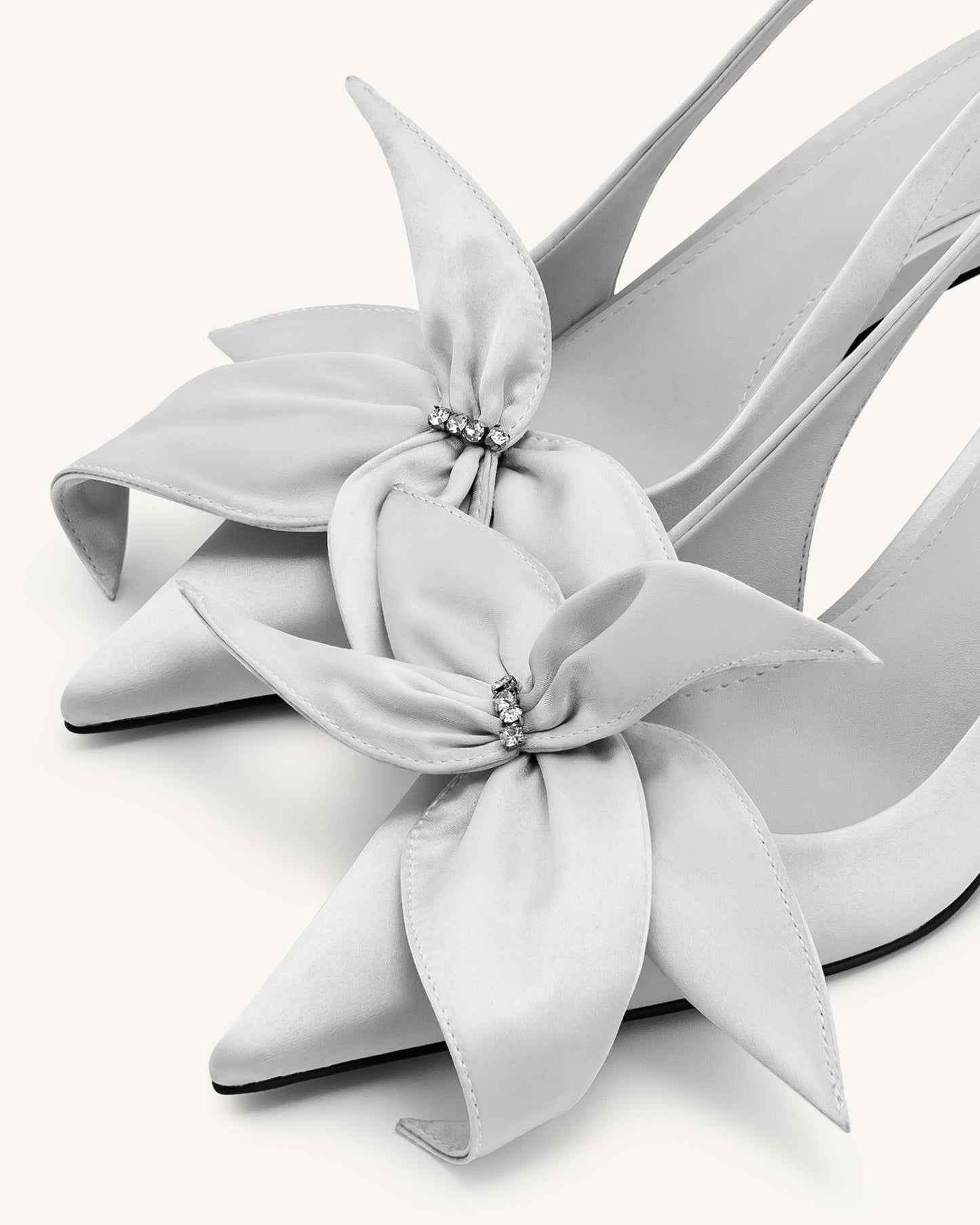 Queena Çiçek Desenli Aplikeli Arkası Açık (Slingback) Topuklu Ayakkabı (Pumps) - Gümüş
