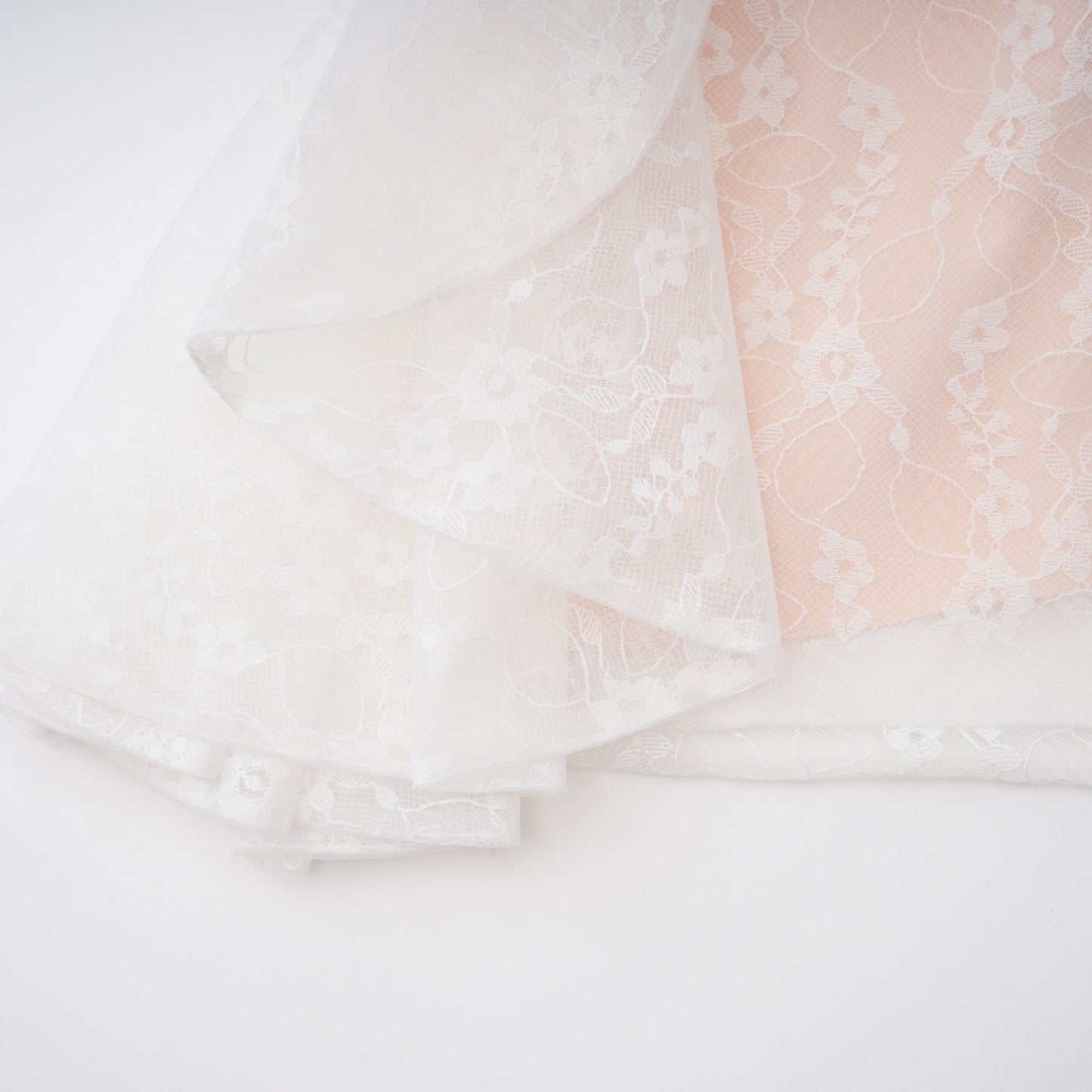 Krasava White Floral Lace Ruched Mini Dress