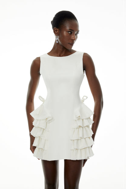 Lilliana Beyaz Kolsuz Katlı Fırfırlı Mini Elbise