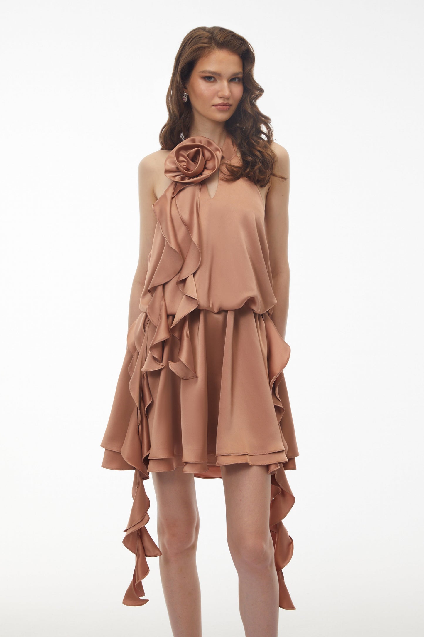 Solange Camel Boyundan Bağlamalı Dantelli 3D Çiçekli Mini Elbise