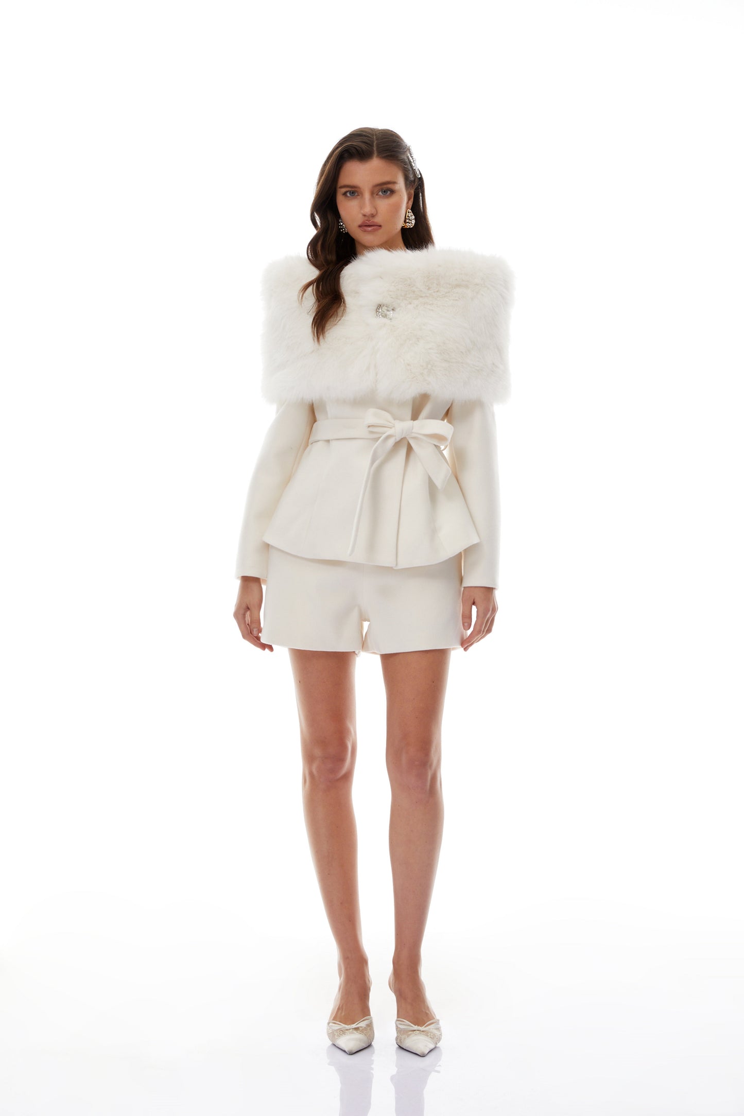 Unndís White Fur Shawl & Woolen Jacket & Shorts Set